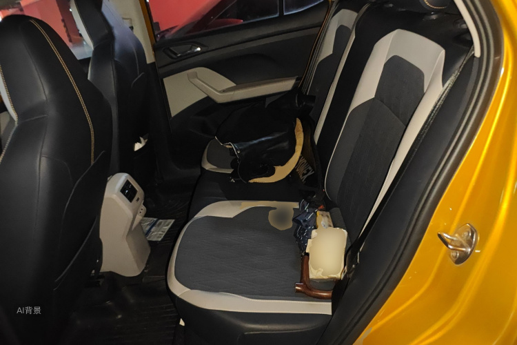Volkswagen T-Cross 2020 car image #19
