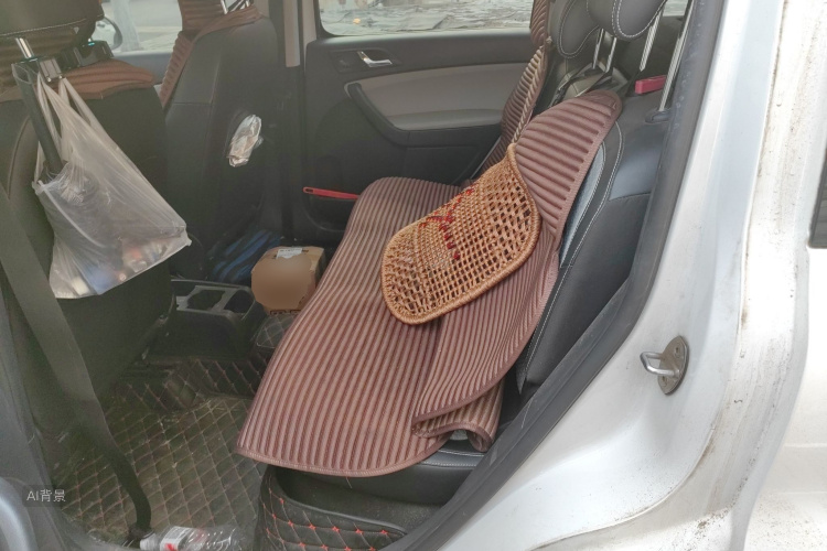 Skoda Yeti 2018 car image #19