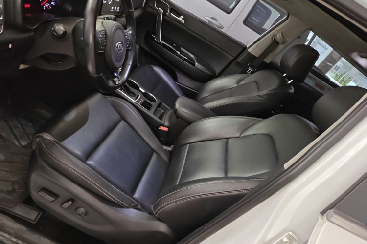 Kia KX5 2016 صورة سيارة #19