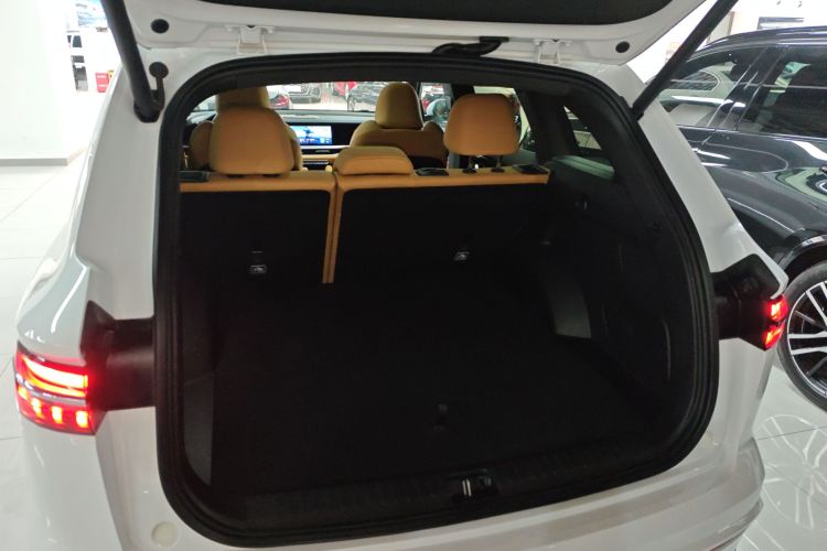 GEELY Monjaro 2024 car image #19