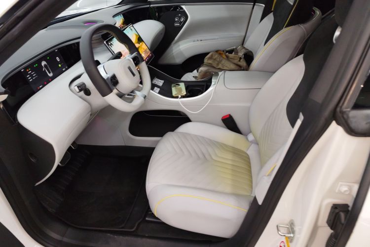 Avatr 11 2023 #19 Avatr 11 2023 car image #19