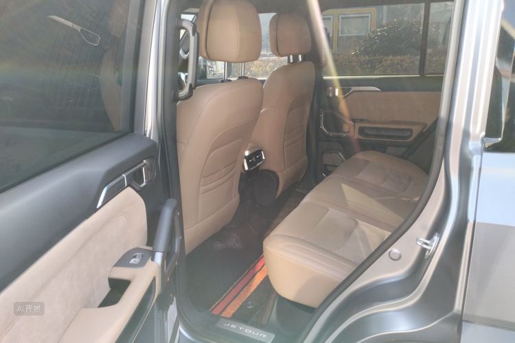 Jetour Traveller 2023 car image #19