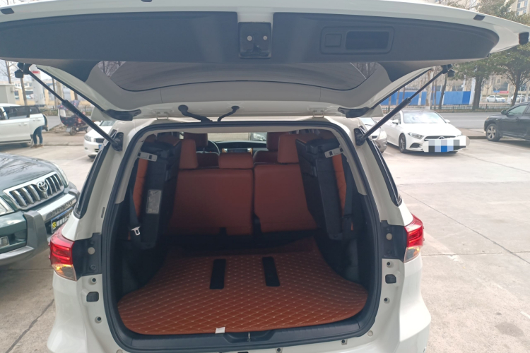 Toyota Fortuner 2020 #19 Toyota Fortuner 2020 car image #19