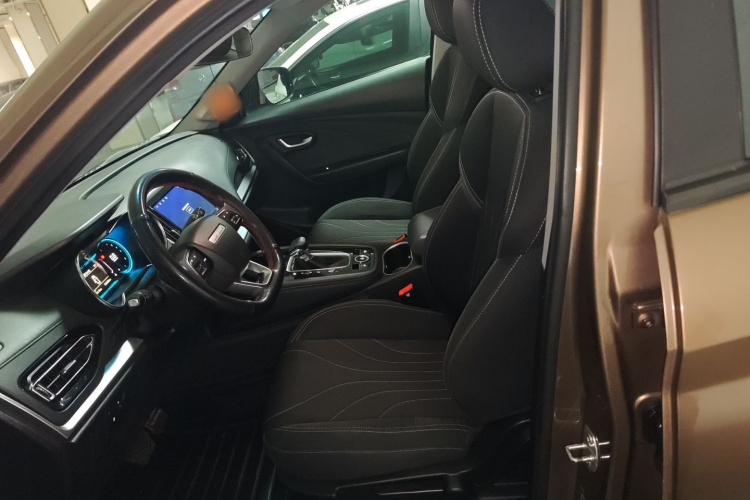 X70M 2020 car image #19