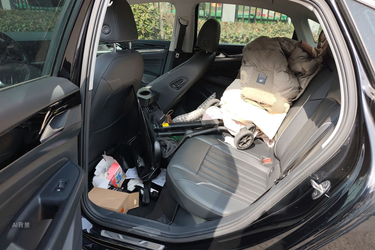 Volkswagen Passat 2022 immagine di auto #19