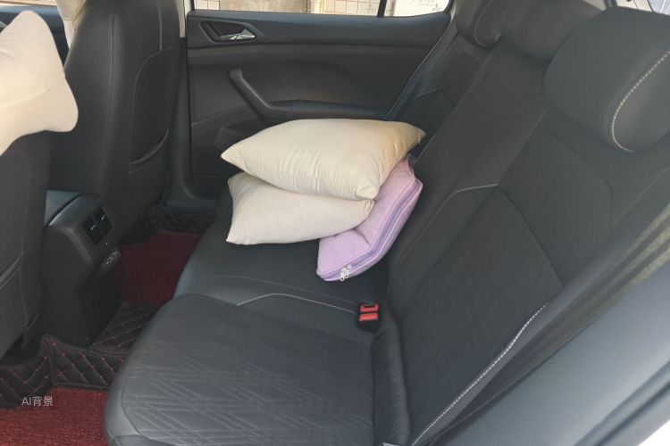 Volkswagen T-Cross 2020 immagine di auto #19