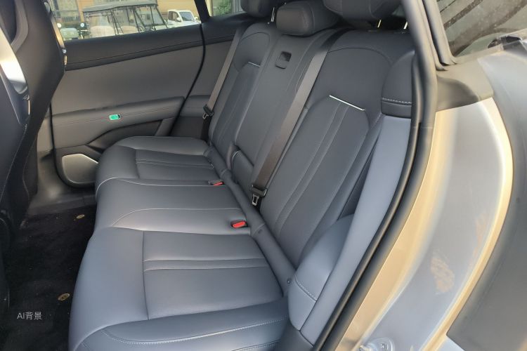 MI YU7 2025 car image #19