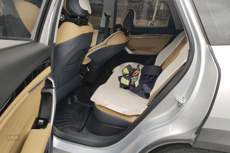 GEELY Boyue L 2023 immagine di auto #19