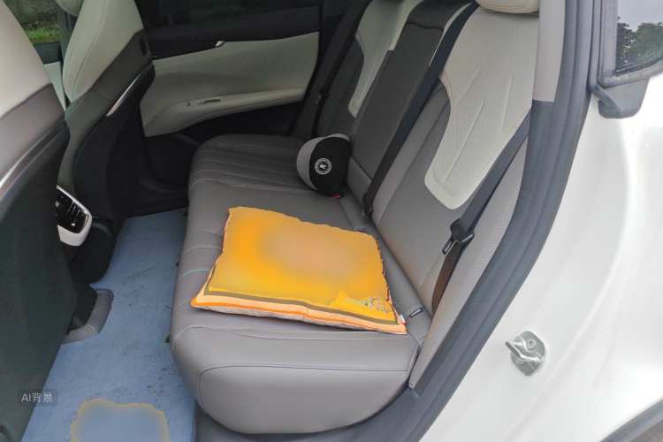 Deepal L07 2025 immagine di auto #19