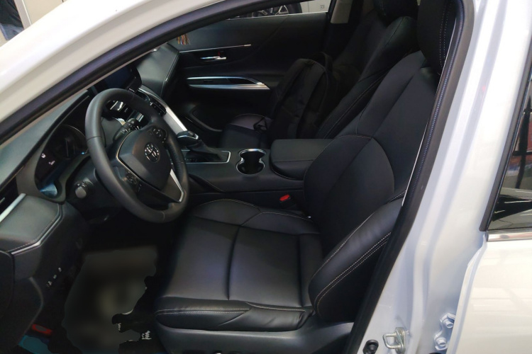 Toyota Harrier 2022 immagine di auto #19