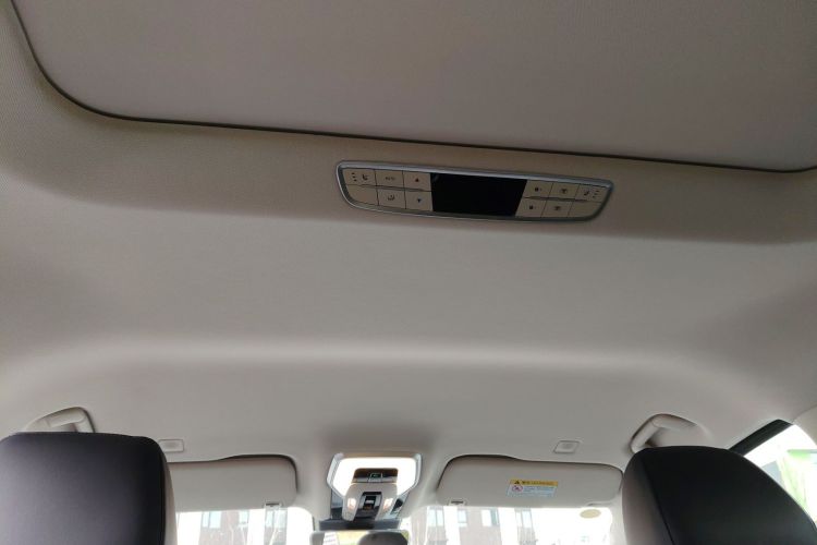 HongQi HQ9 PHEV 2024 car image #19