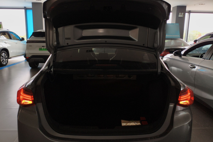 Chevrolet Cavalier 2020 car image #19