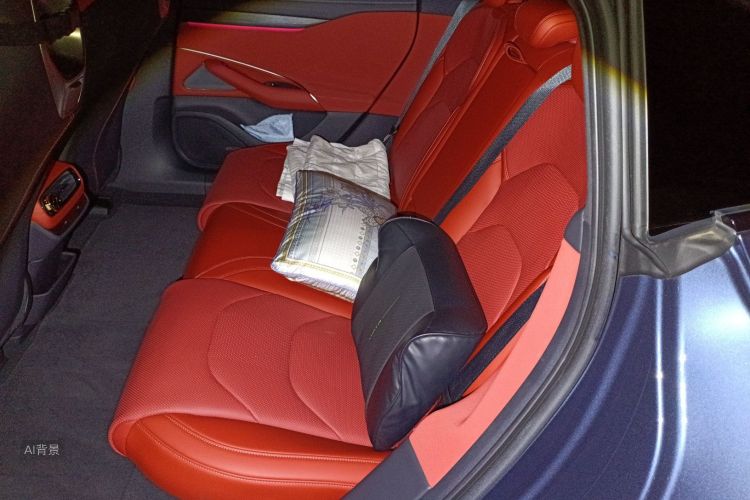 MI SU7 2024 car image #19