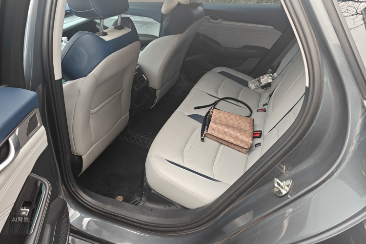 Preface 2022 immagine di auto #19