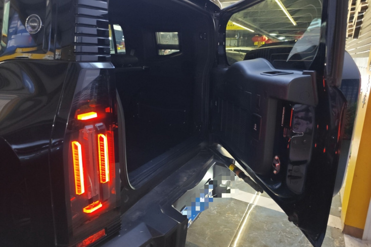 Jetour Traveller 2023 car image #19