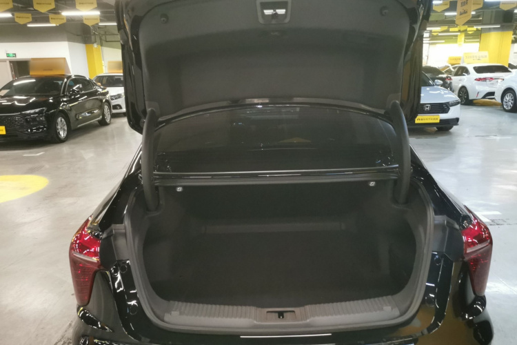 HongQi H5 2024 car image #19