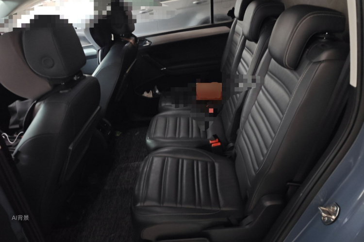 Volkswagen Touran 2020 car image #19