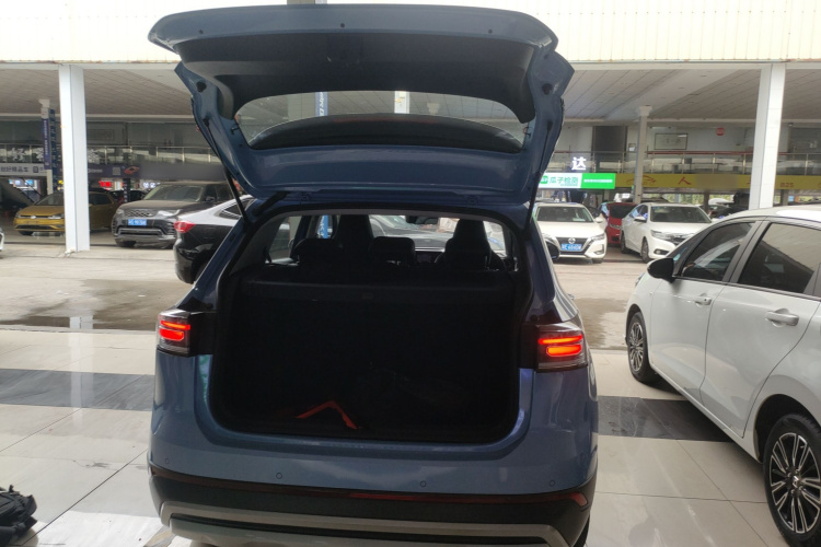 Volkswagen Tharu 2024 car image #19