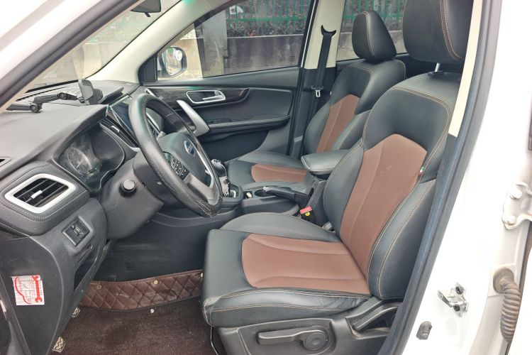 SWM X7 2021 immagine di auto #19