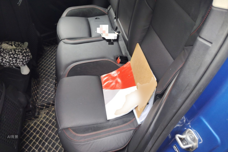 Lynk & Co 02 2018 #19 Lynk & Co 02 2018 car image #19