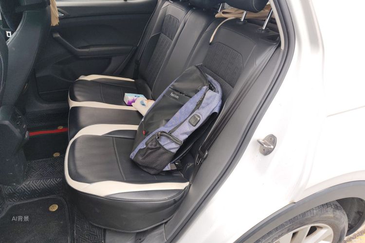 Volkswagen T-Cross 2020 car image #19