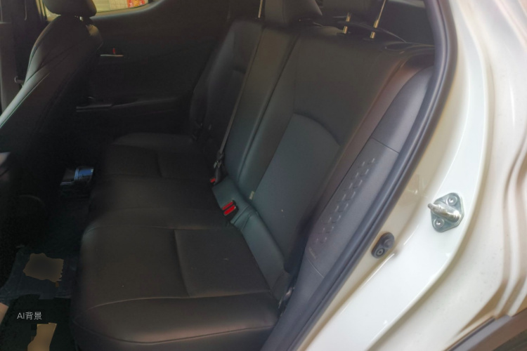 Toyota C-HR 2021 car image #19