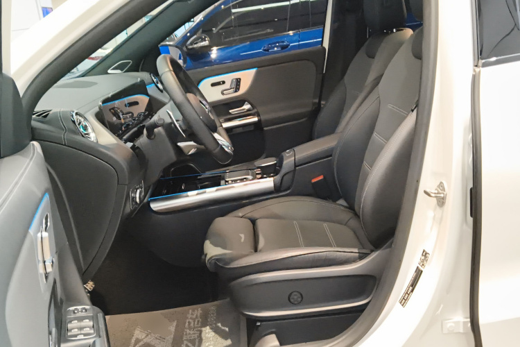 Mercedes-Benz GLA AMG 2023 #19 Mercedes-Benz GLA AMG 2023 image de voiture #19