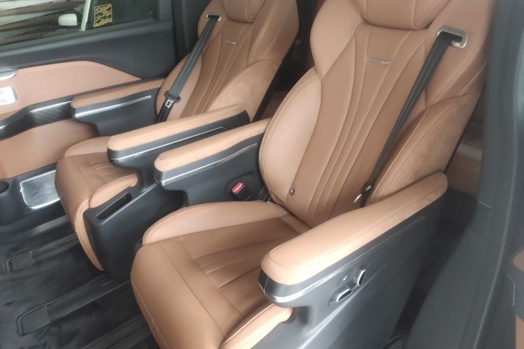 HongQi HQ9 PHEV 2026 #19 HongQi HQ9 PHEV 2026 car image #19