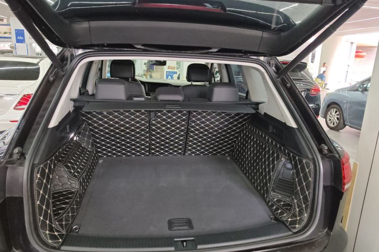 Volkswagen Touareg 2020 immagine di auto #19