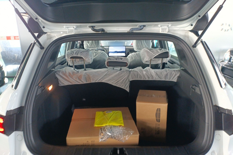 GEELY Cowboy 2026 car image #19