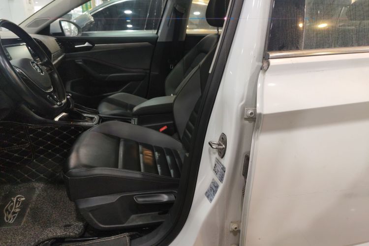 Volkswagen Sagitar 2019 car image #19