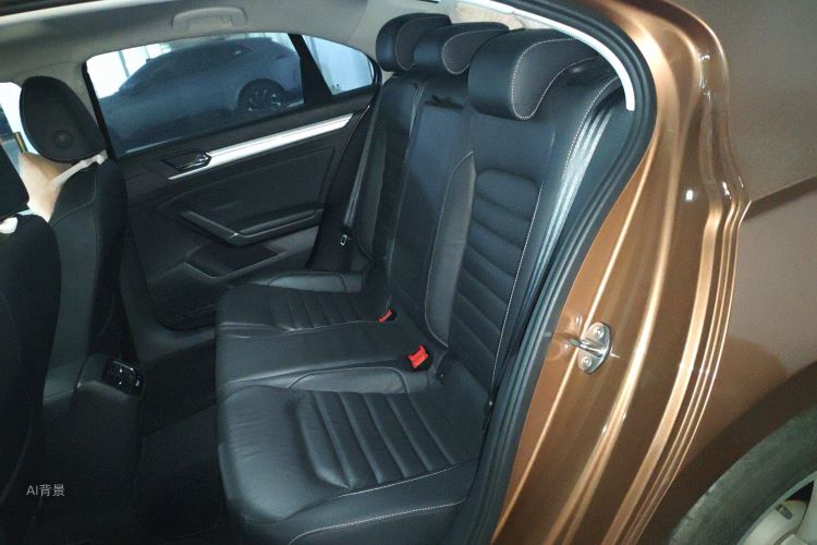 Volkswagen Lamando 2018 immagine di auto #19