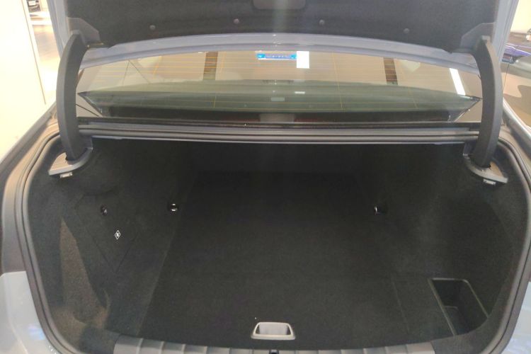 BMW i7 2025 изображение автомобиля #19