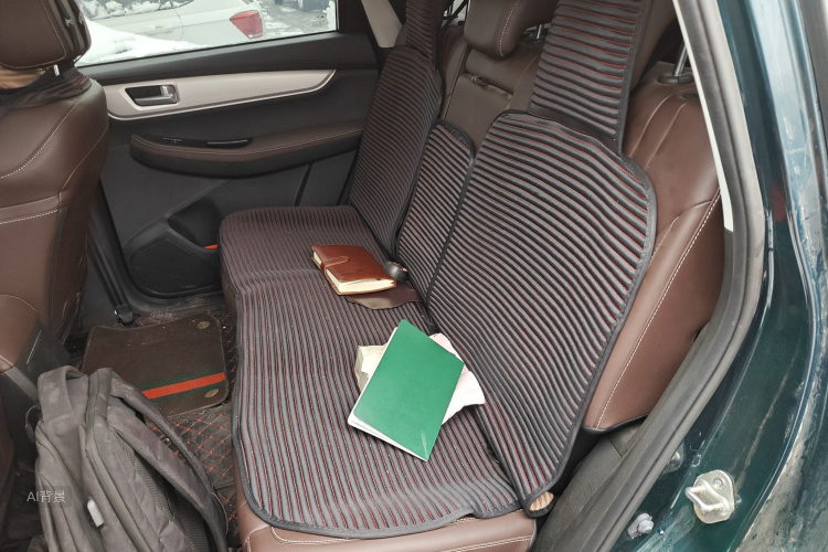 Forthing T5 2023 car image #19