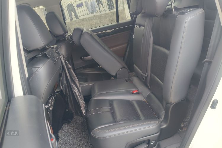 GAC Trumpchi GS8 2018 صورة سيارة #19