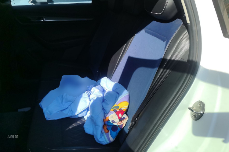 Skoda Karoq 2020 изображение автомобиля #19