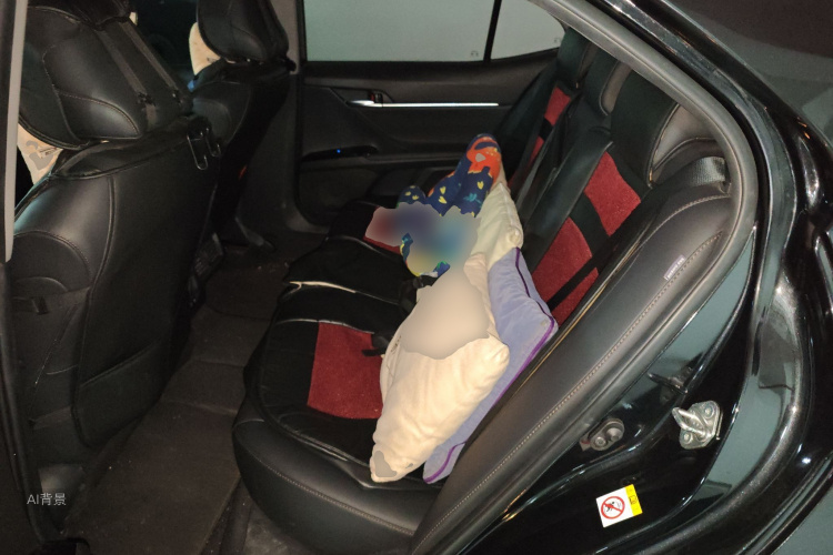 Toyota Camry 2019 immagine di auto #19