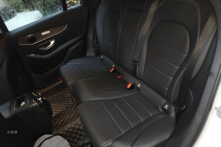 Mercedes-Benz GLC Class 2020 car image #19