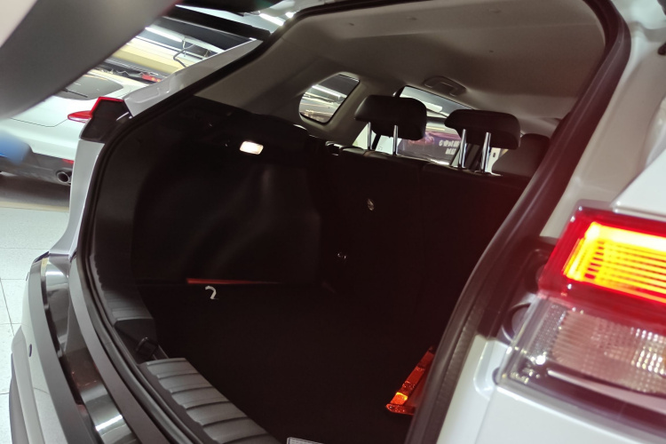 Toyota Frontlander 2023 car image #19