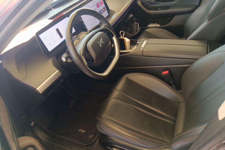 Xpeng P7 2021 صورة سيارة #19