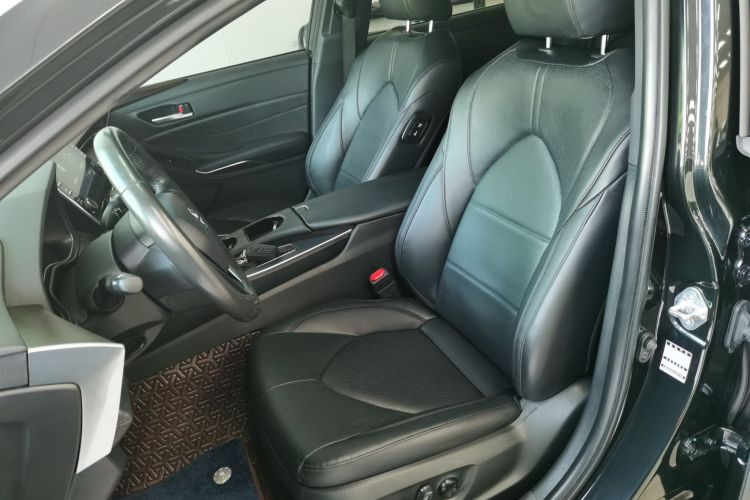 Toyota Avalon 2021 car image #19