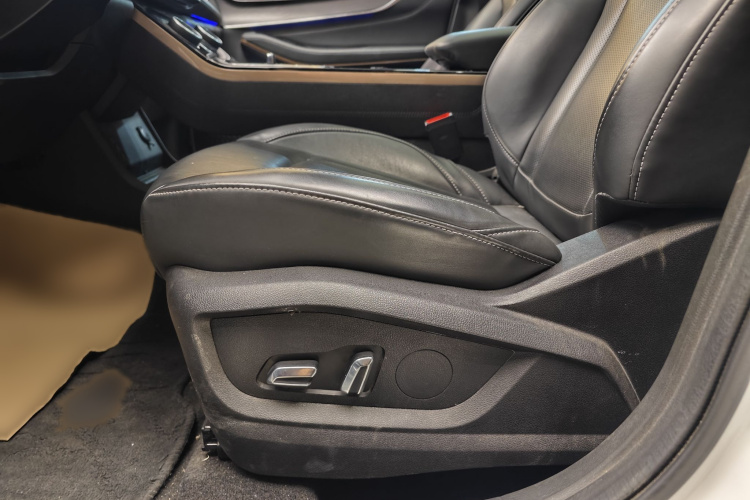 Exceed Chasing Wind C-DM 2022 car image #19