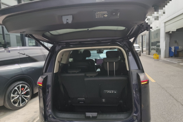 GAC Trumpchi E8 New Energy 2024 car image #19