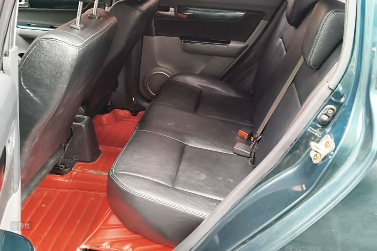 Suzuki Swift 2017 car image #19