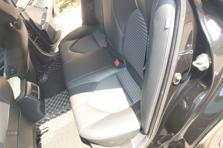 Toyota Camry 2024 car image #19