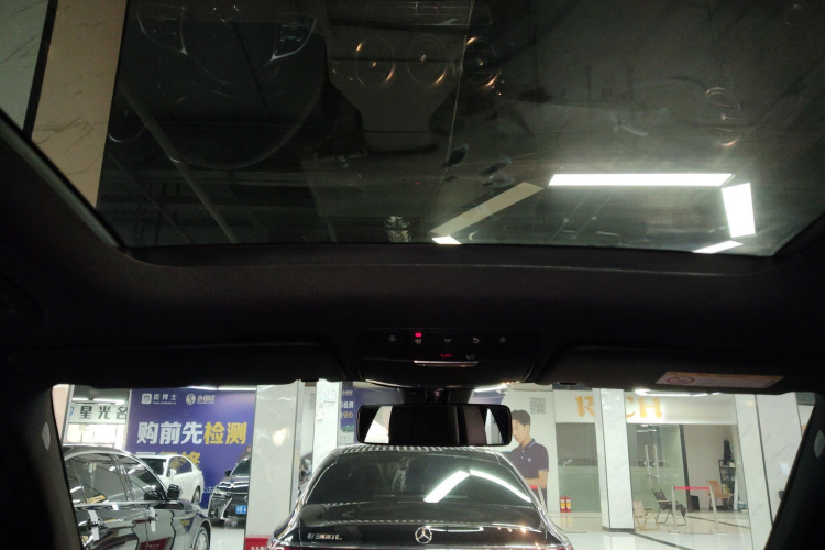 Mercedes-Benz GLC Class 2022 car image #19