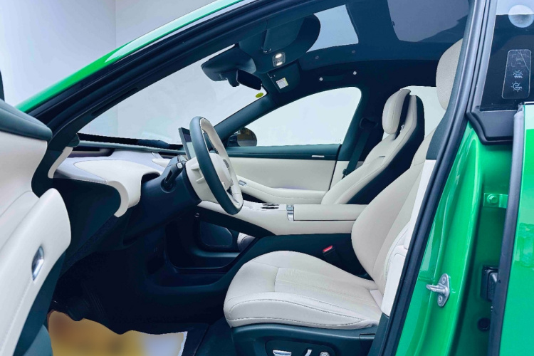 MI YU7 2025 car image #19