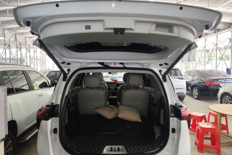 Forthing Yacht 2024 car image #19