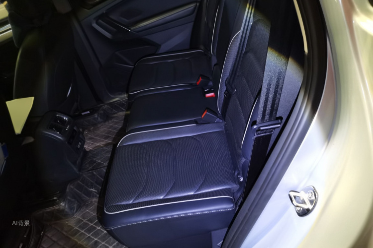 Volkswagen Tiguan L 2018 #19 Volkswagen Tiguan L 2018 car image #19