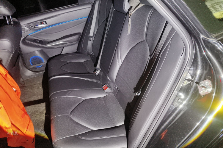 Toyota Avalon 2020 car image #19